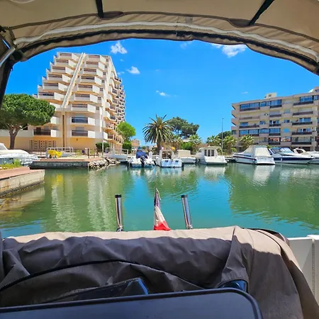 Bateau B *